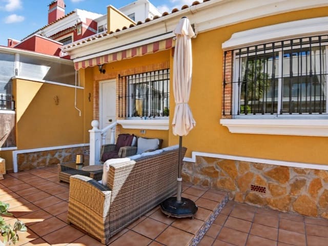 3 chambre Maison de Ville à vendre à El Chaparral - La Siesta - La Torreta, Torrevieja - 219 000 € (Ref: 9878445)