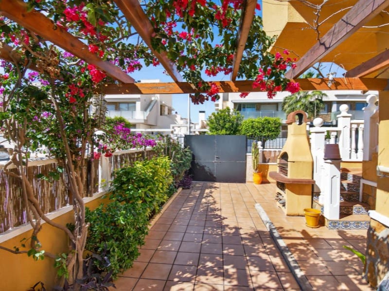 3 chambre Maison de Ville à vendre à Torrevieja - 219 000 € (Ref: 9878445)