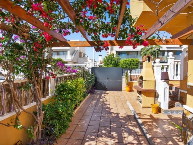 3 chambre Maison de Ville à vendre à El Chaparral - La Siesta - La Torreta, Torrevieja - 219 000 € (Ref: 9878445)