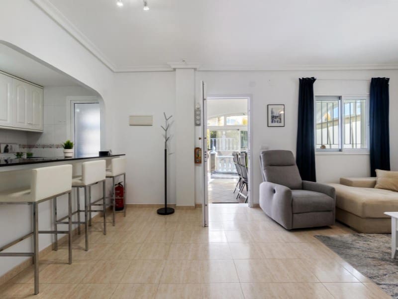 3 soveværelse Byhus til salg i Playa Flamenca med garage - € 349.000 (Ref: 9878446)