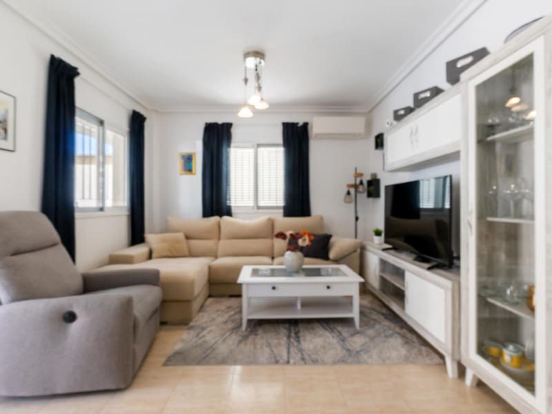 3 soveværelse Byhus til salg i Playa Flamenca med garage - € 349.000 (Ref: 9878446)