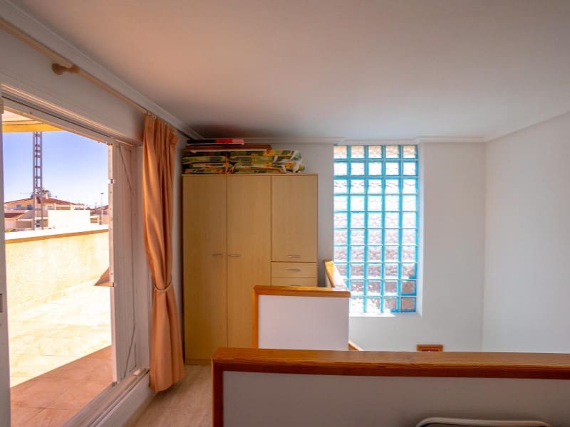 3 soveværelse Byhus til salg i Playa Flamenca med garage - € 349.000 (Ref: 9878446)