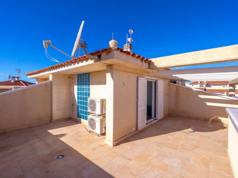 3 soveværelse Byhus til salg i Playa Flamenca med garage - € 349.000 (Ref: 9878446)