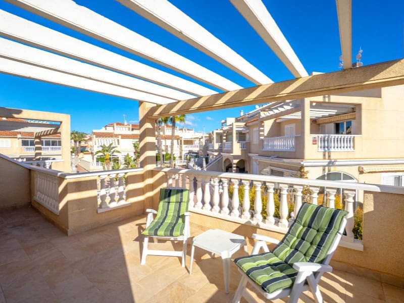 3 soveværelse Byhus til salg i Playa Flamenca med garage - € 349.000 (Ref: 9878446)