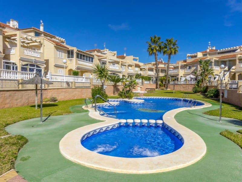 3 soveværelse Byhus til salg i Playa Flamenca med garage - € 349.000 (Ref: 9878446)