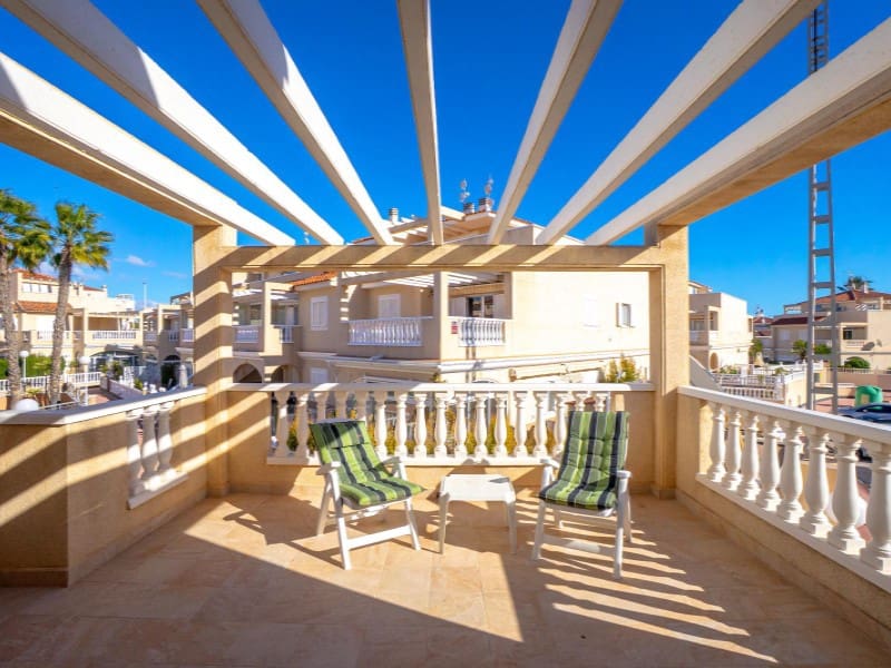 3 soveværelse Byhus til salg i Playa Flamenca med garage - € 349.000 (Ref: 9878446)