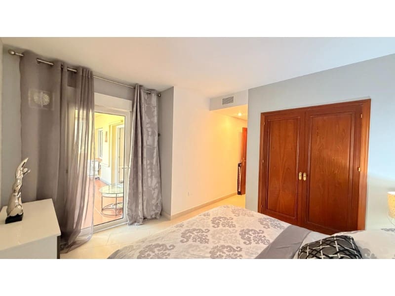 3 sypialnia Apartament na sprzedaż w Torrevieja z basenem - 419 900 € (Ref: 9878448)
