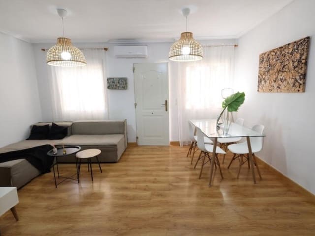 3 soveværelse Byhus til salg i Playa Flamenca, Orihuela med swimmingpool - € 285.000 (Ref: 9880805)