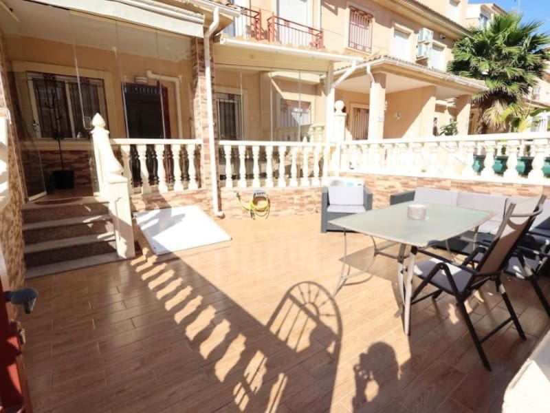 3 slaapkamer Huis te koop in Orihuela Costa met zwembad - € 285.000 (Ref: 9880805)