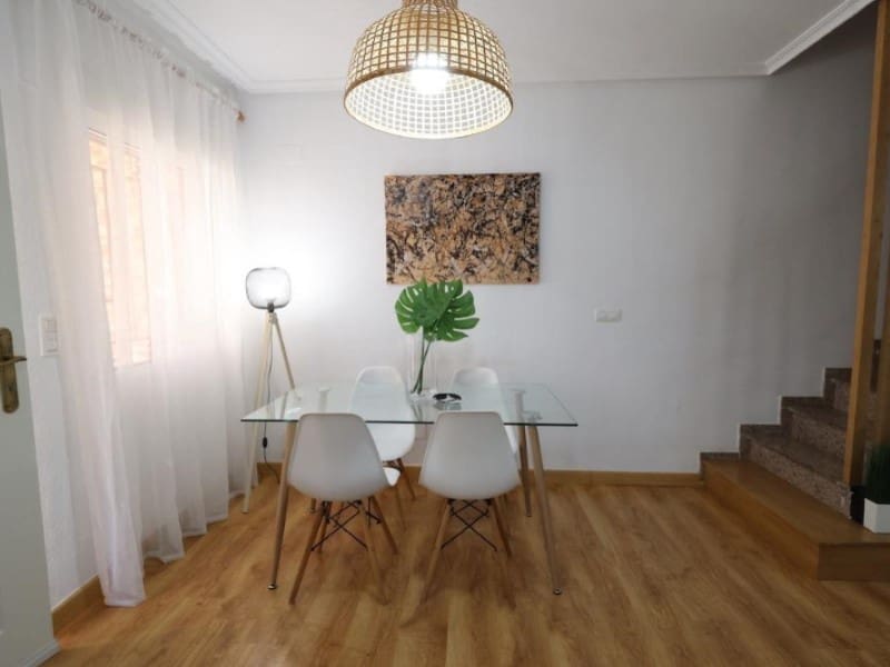 3 slaapkamer Huis te koop in Orihuela Costa met zwembad - € 285.000 (Ref: 9880805)