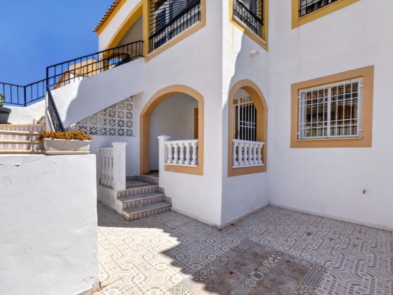 2 chambre Appartement à vendre à Torrevieja avec piscine - 129 900 € (Ref: 9880808)