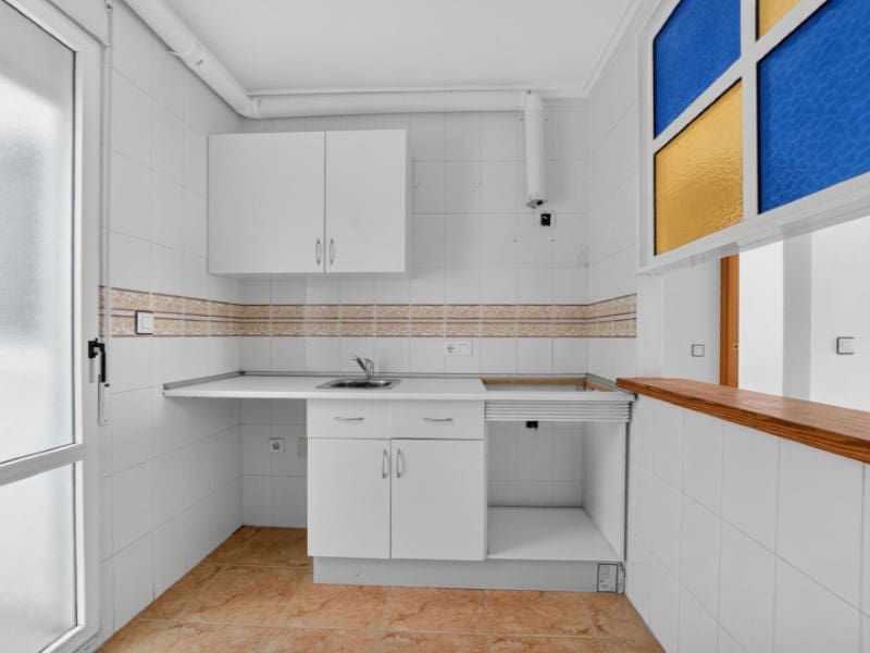 2 chambre Appartement à vendre à Torrevieja avec piscine - 129 900 € (Ref: 9880808)