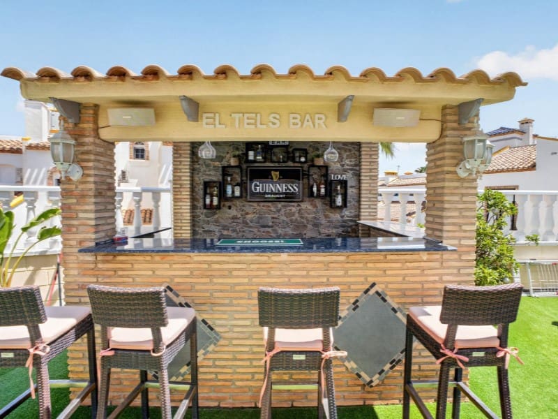 4 sovrum Villa till salu i Orihuela Costa med pool - 795 000 € (Ref: 9884450)