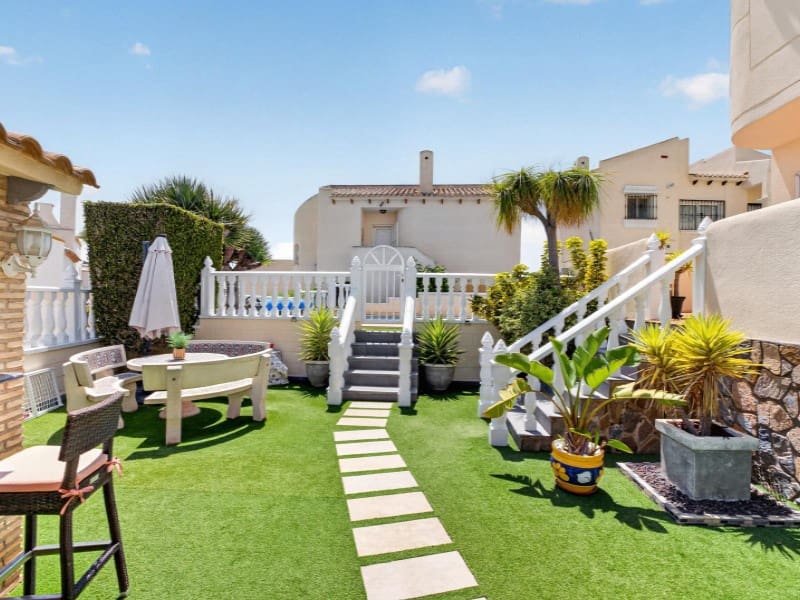 4 sovrum Villa till salu i Orihuela Costa med pool - 795 000 € (Ref: 9884450)