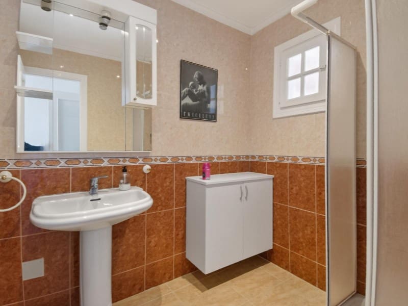 3 makuuhuone Huvila myytävänä paikassa Benijofar mukana uima-altaan - 329 000 € (Ref: 9884452)