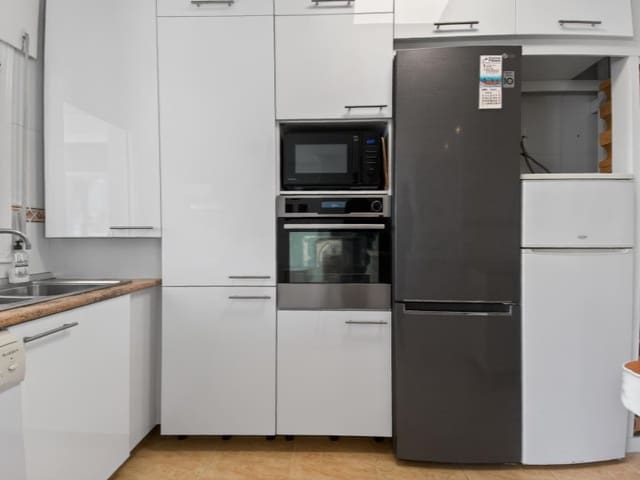 3 slaapkamer Villa te koop in Benijófar met zwembad - € 329.000 (Ref: 9884452)