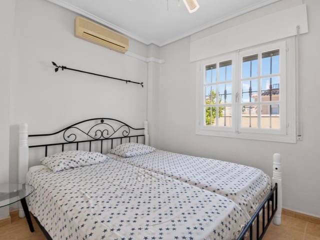 3 slaapkamer Villa te koop in Benijófar met zwembad - € 329.000 (Ref: 9884452)