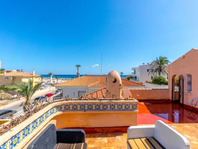 3 slaapkamer Villa te koop in La Zenia met zwembad - € 799.000 (Ref: 9884453)