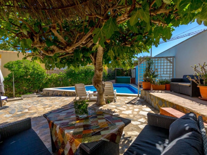 3 slaapkamer Villa te koop in La Zenia met zwembad - € 799.000 (Ref: 9884453)