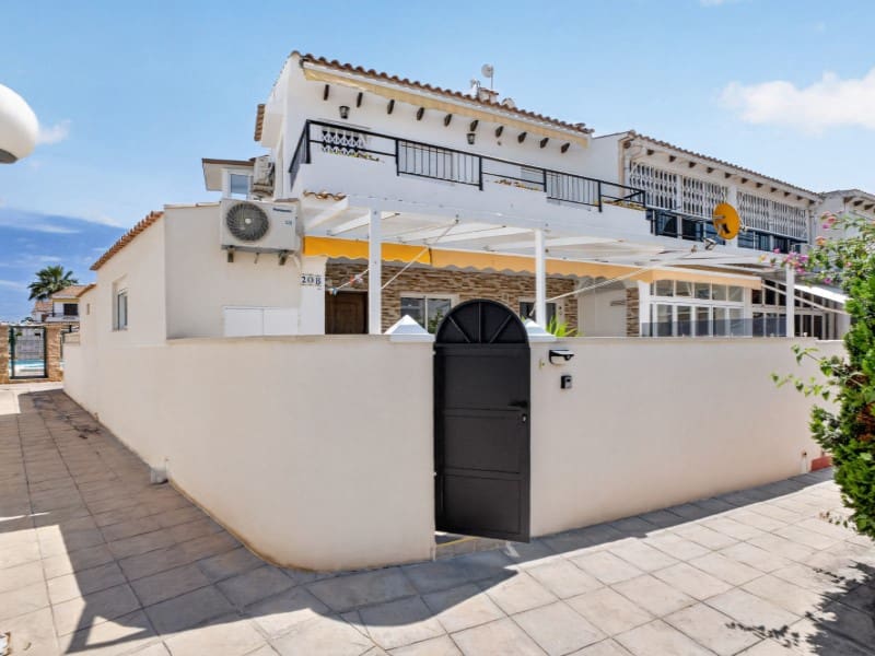 2 camera da letto Bungalow in vendita in Torrevieja con piscina - 188.000 € (Rif: 9884454)