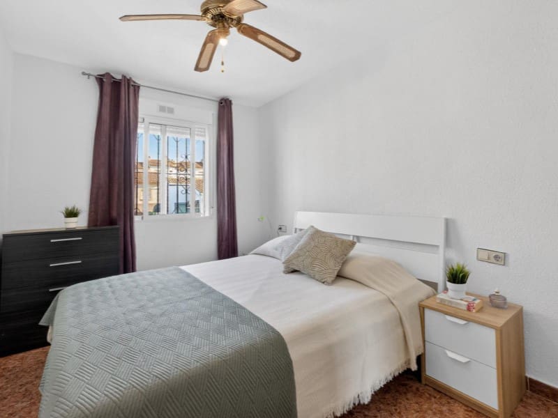 3 bedroom Apartment for sale in La Florida - € 159,000 (Ref: 9884455)