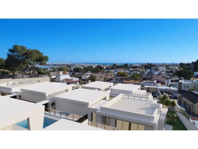 Chalet de 3 habitaciones en Los Balcones - Los Altos, Torrevieja en venta con piscina - 700.000 € (Ref: 9884457)