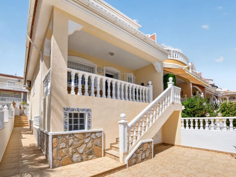 3 sovrum Hus till salu i Ciudad Quesada med pool - 279 000 € (Ref: 9884461)