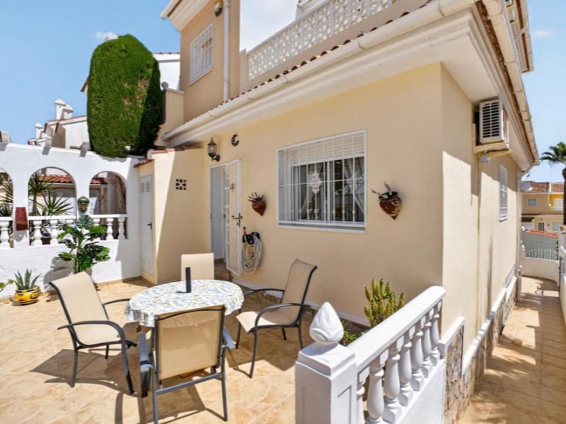 3 sovrum Hus till salu i Ciudad Quesada med pool - 279 000 € (Ref: 9884461)