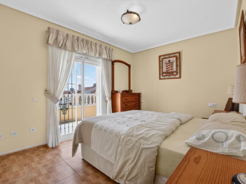 3 sovrum Hus till salu i Ciudad Quesada med pool - 279 000 € (Ref: 9884461)