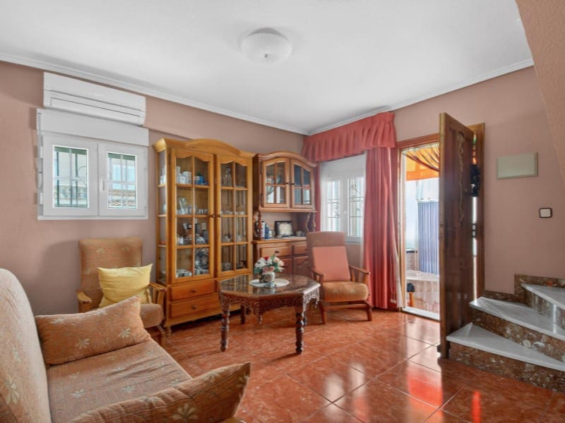 3 slaapkamer Huis te koop in Los Altos met zwembad - € 215.000 (Ref: 9884462)