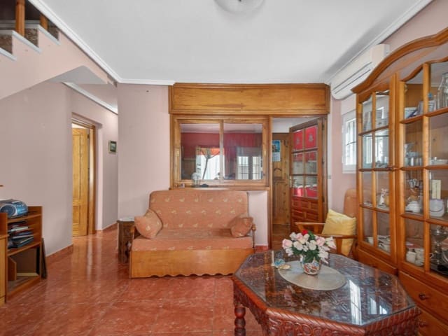 3 slaapkamer Huis te koop in Los Altos met zwembad - € 215.000 (Ref: 9884462)