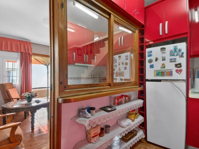 3 slaapkamer Huis te koop in Los Altos met zwembad - € 215.000 (Ref: 9884462)