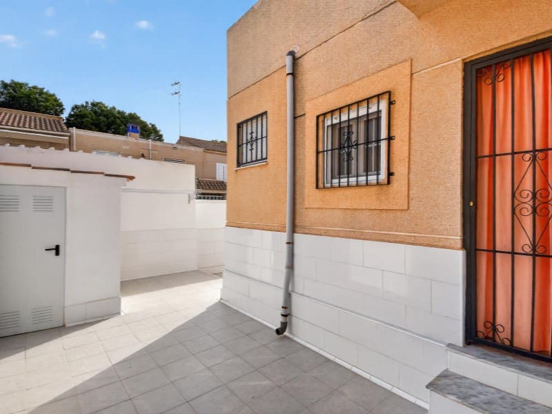 3 slaapkamer Huis te koop in Los Altos met zwembad - € 215.000 (Ref: 9884462)
