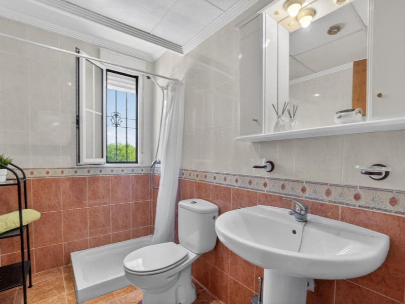 7 sypialnia Willa na sprzedaż w La Zenia z basenem - 839 000 € (Ref: 9890085)