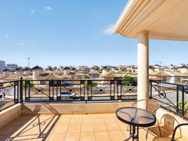 7 sypialnia Willa na sprzedaż w La Zenia z basenem - 839 000 € (Ref: 9890085)