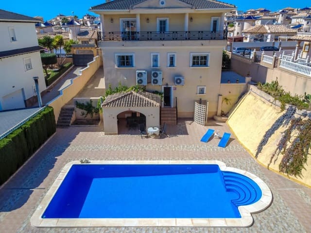 7 sypialnia Willa na sprzedaż w La Zenia, Orihuela z basenem - 839 000 € (Ref: 9890085)