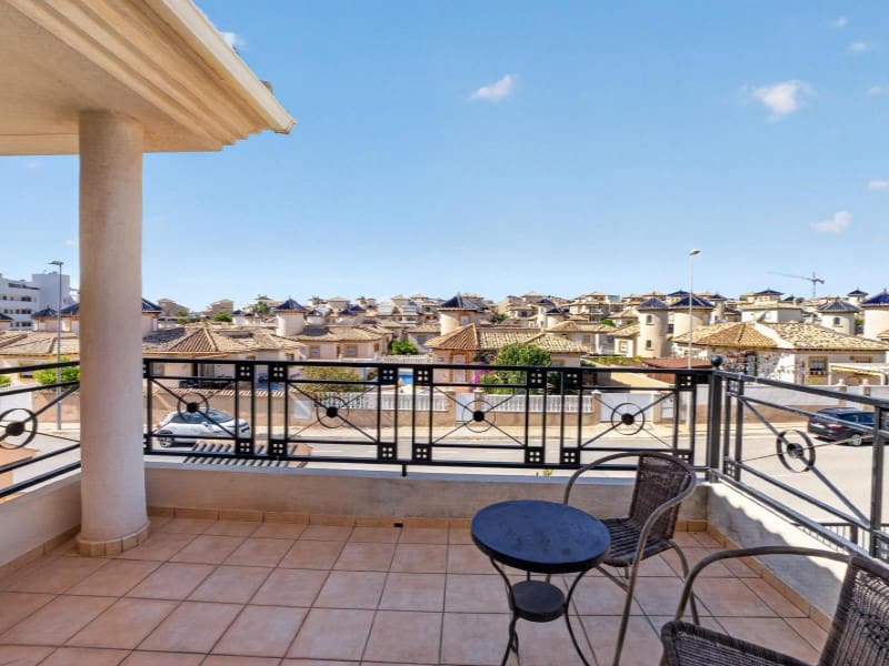7 sypialnia Willa na sprzedaż w La Zenia z basenem - 839 000 € (Ref: 9890085)