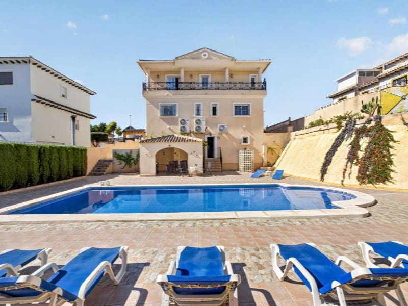 7 sypialnia Willa na sprzedaż w La Zenia z basenem - 839 000 € (Ref: 9890085)