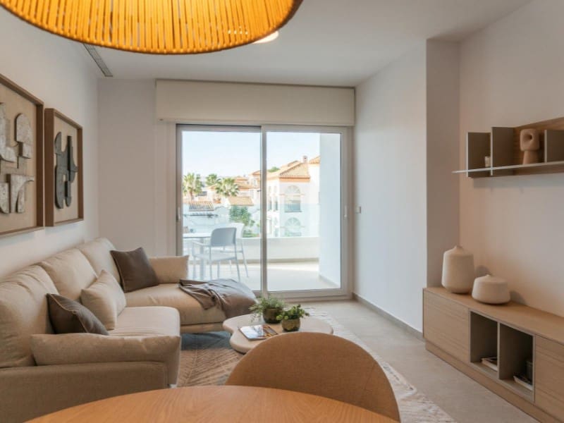 2 soveværelse Lejlighed til salg i La Zenia med swimmingpool - € 365.000 (Ref: 9891995)
