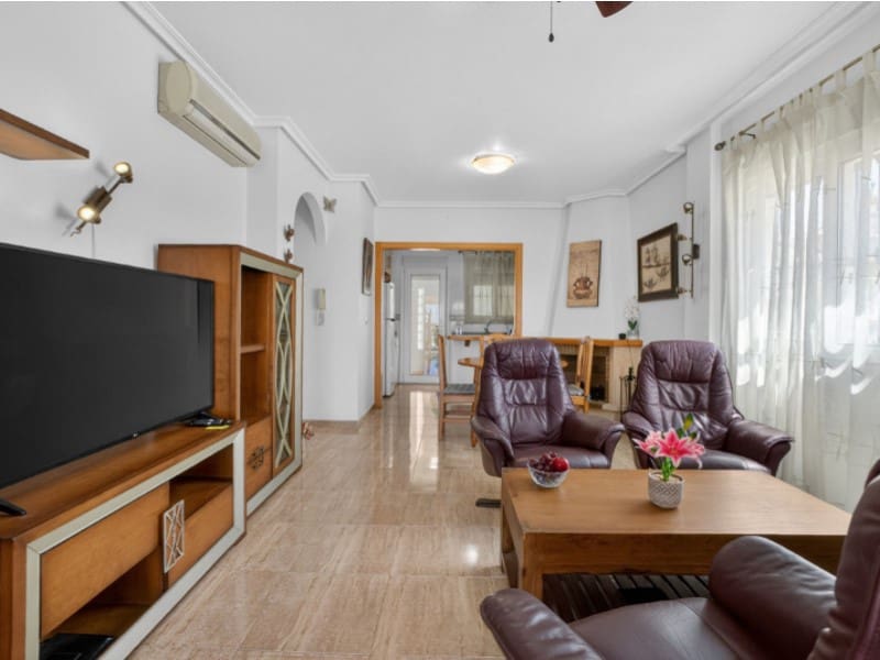 3 soveværelse Byhus til salg i Torrevieja - € 245.000 (Ref: 9891997)