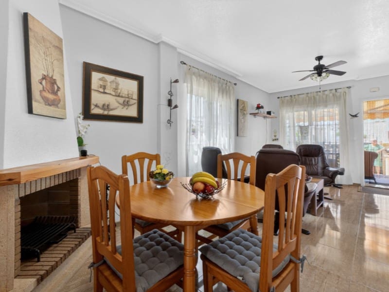 3 soveværelse Byhus til salg i Torrevieja - € 245.000 (Ref: 9891997)