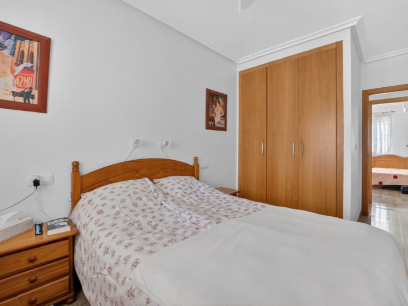 3 soveværelse Byhus til salg i Torrevieja - € 245.000 (Ref: 9891997)