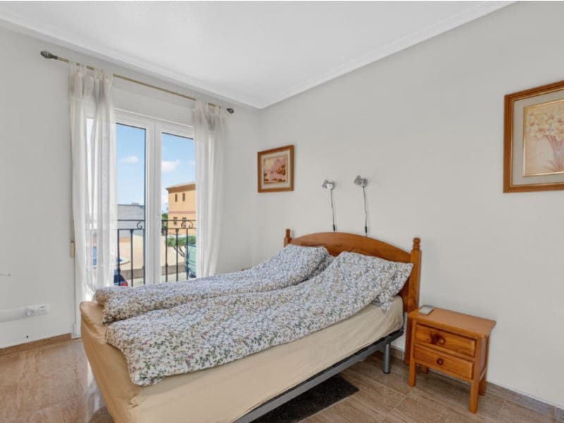 3 soveværelse Byhus til salg i Torrevieja - € 245.000 (Ref: 9891997)