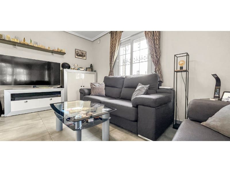 3 bedroom Villa for sale in Orihuela Costa with pool garage - € 435,900 (Ref: 9894146)