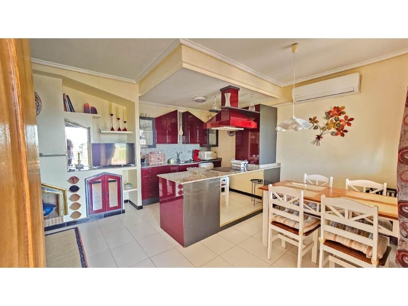 Bungalow de 2 habitaciones en Orihuela Costa en venta con piscina - 176.000 € (Ref: 9894147)
