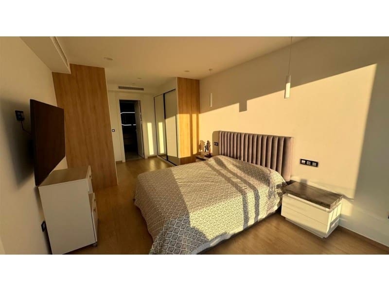 4 Zimmer Villa zu verkaufen in Rojales mit Pool - 975.000 € (Ref: 9894148)