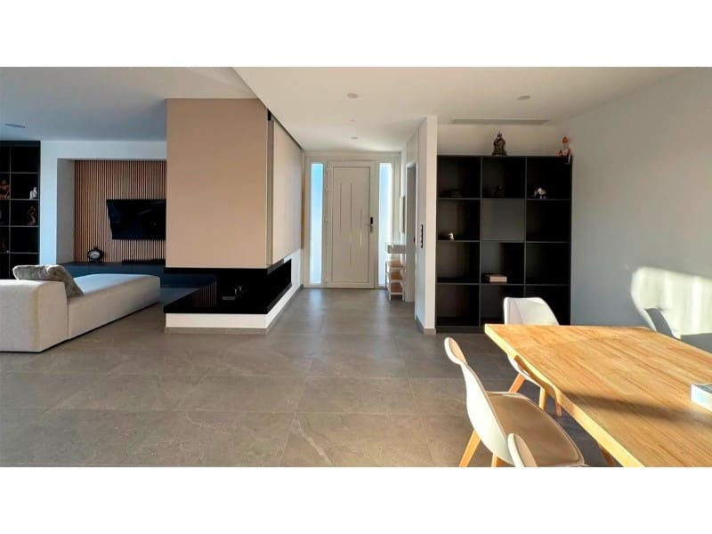 4 Zimmer Villa zu verkaufen in Rojales mit Pool - 975.000 € (Ref: 9894148)