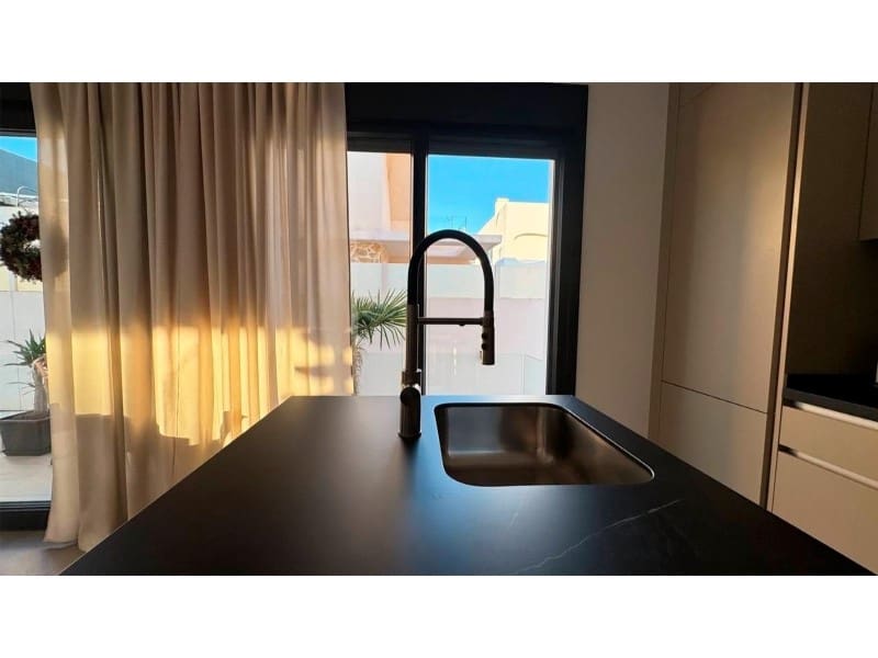 4 Zimmer Villa zu verkaufen in Rojales mit Pool - 975.000 € (Ref: 9894148)