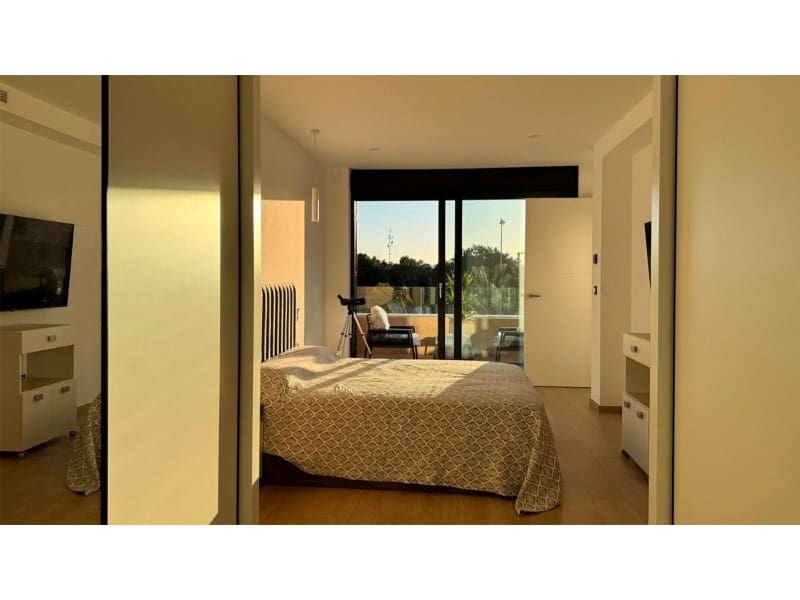 4 Zimmer Villa zu verkaufen in Rojales mit Pool - 975.000 € (Ref: 9894148)