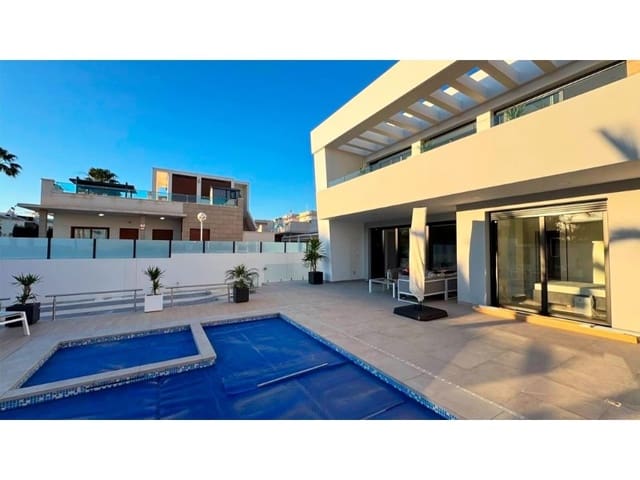 4 Zimmer Villa zu verkaufen in Ciudad Quesada, Rojales mit Pool - 975.000 € (Ref: 9894148)